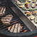 Красный керамический гриль Kamado Joe с системой Divide & Conquer